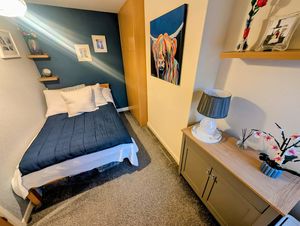 Photo 6- click for photo gallery